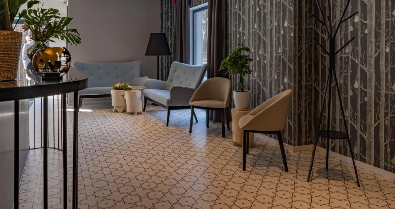 Hotel Odpocznia Resort i Las Jaracz Zewnętrze zdjęcie