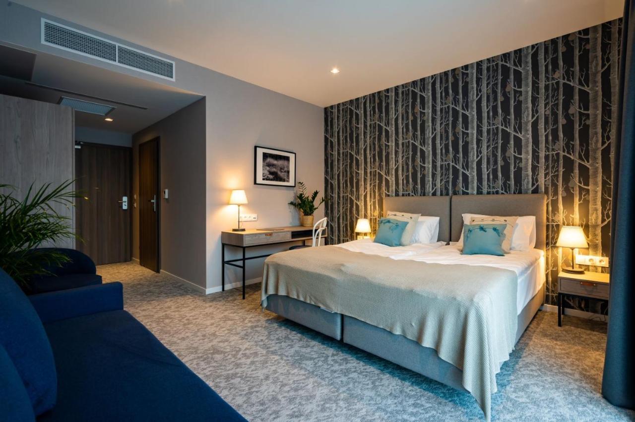 Hotel Odpocznia Resort i Las Jaracz Zewnętrze zdjęcie