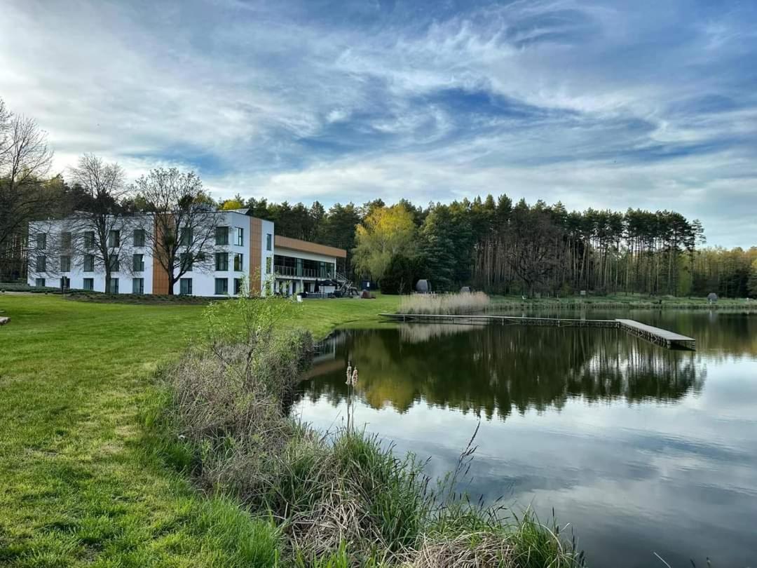 Hotel Odpocznia Resort i Las Jaracz Zewnętrze zdjęcie